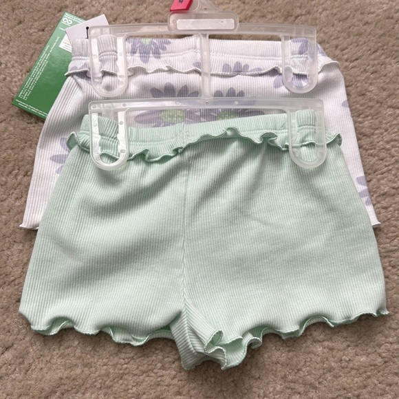 NWT Modern Moments Baby Girls Shorts - 2 Pack Green and Purple Flowers - 18M - Picture 3 of 5
